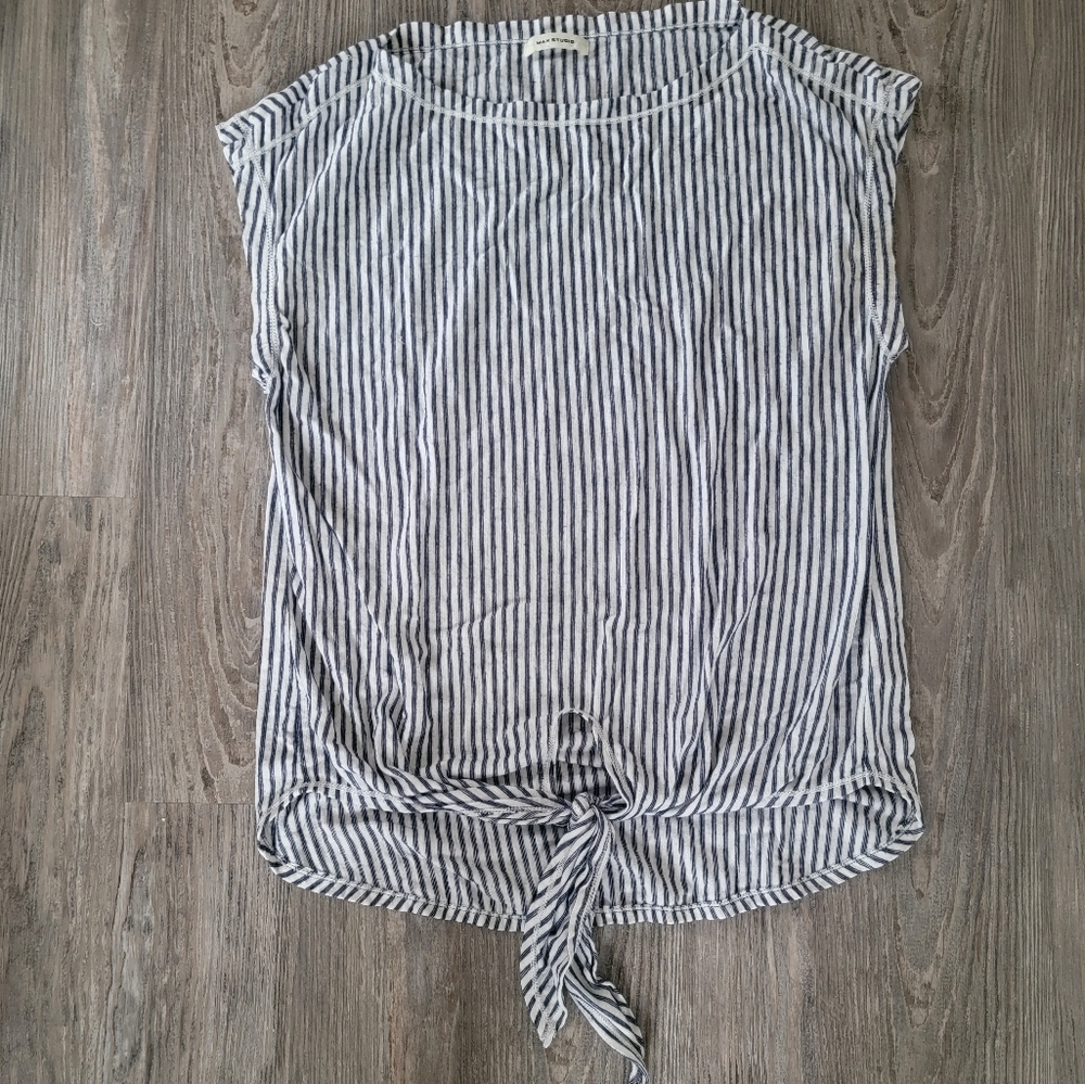 Max Studio Striped Top with Tie in Front Size Small